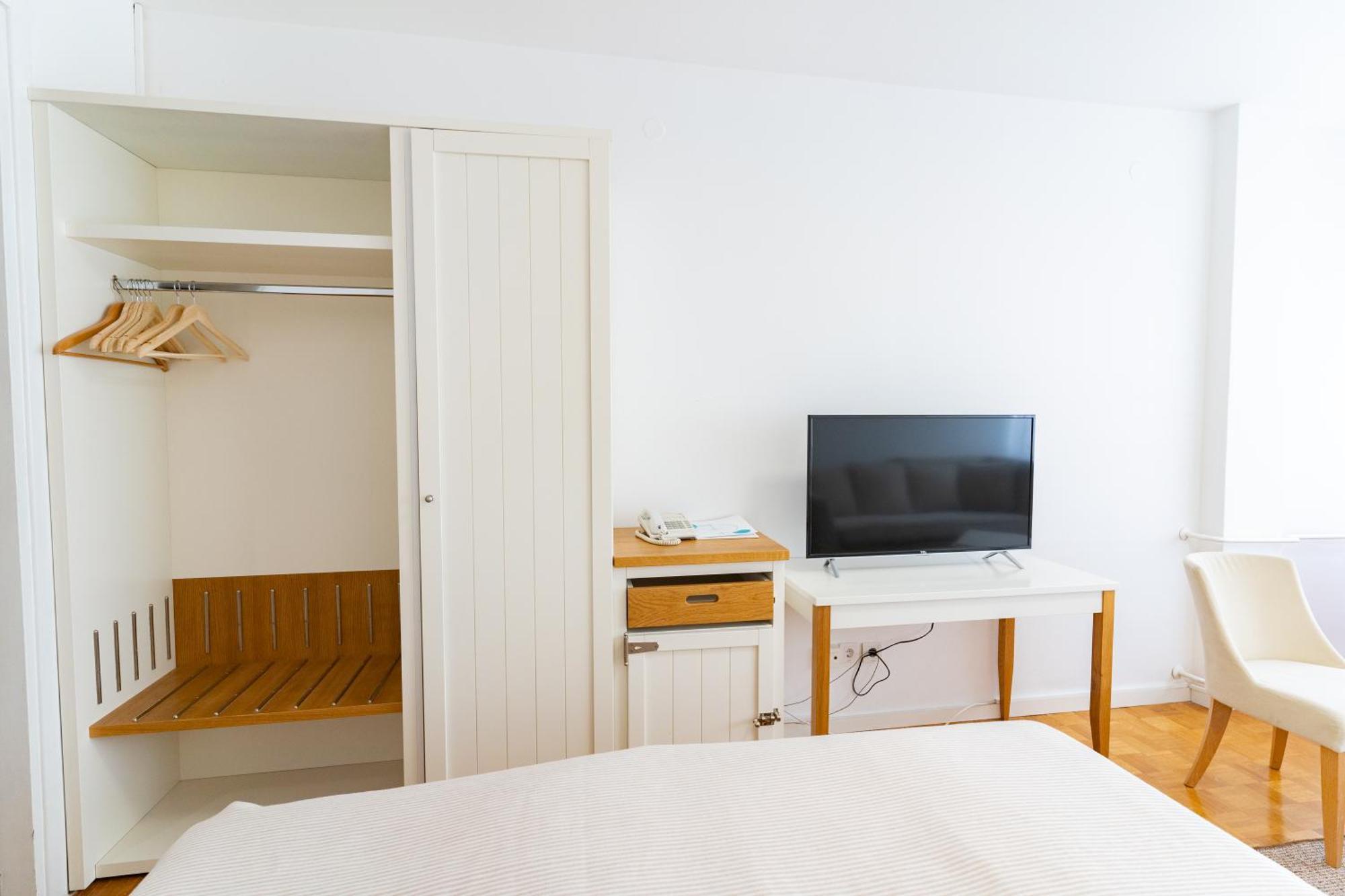 Artearia Hotel Bjelovar Exterior photo