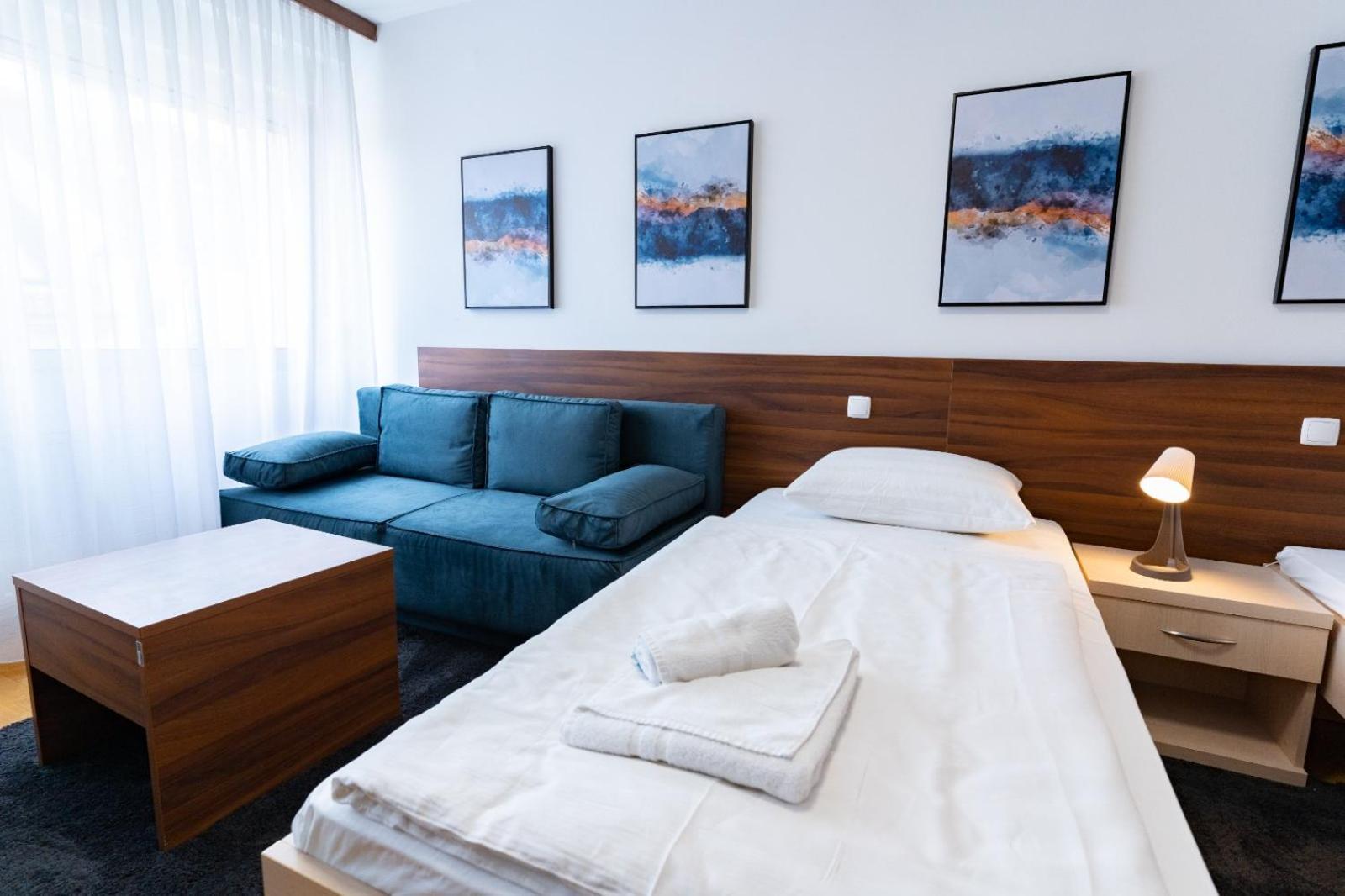 Artearia Hotel Bjelovar Exterior photo