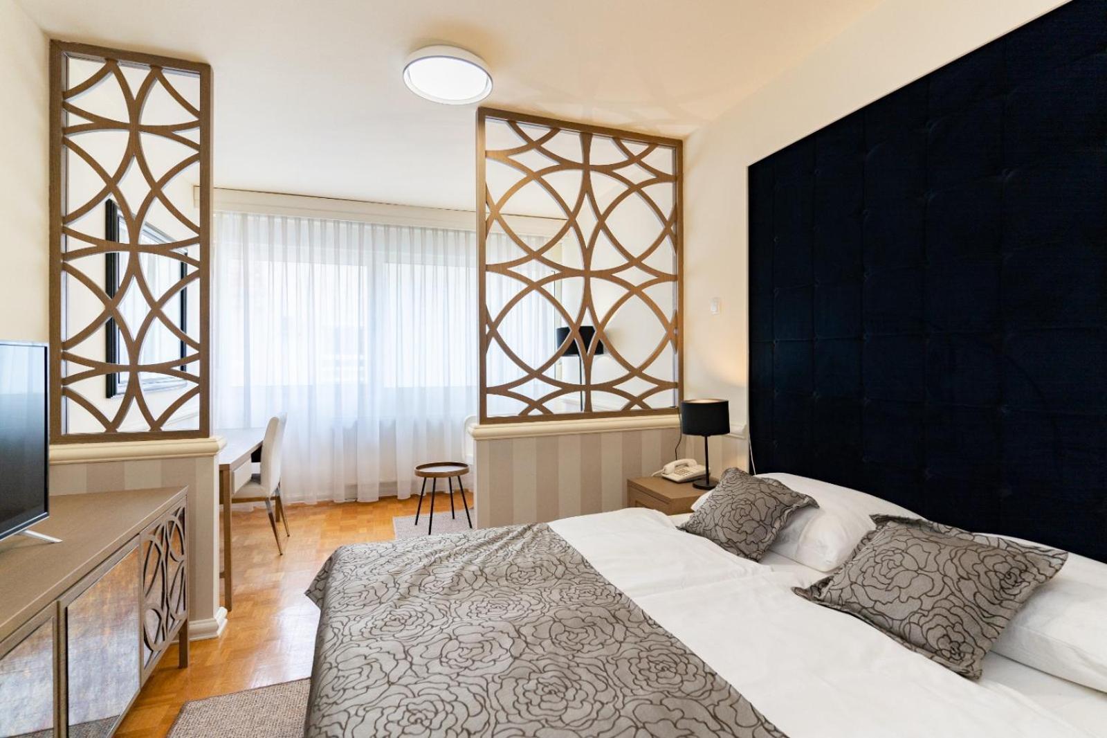 Artearia Hotel Bjelovar Exterior photo